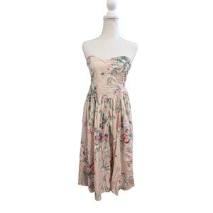 Urban Outfitters Sweetheart strapless dress